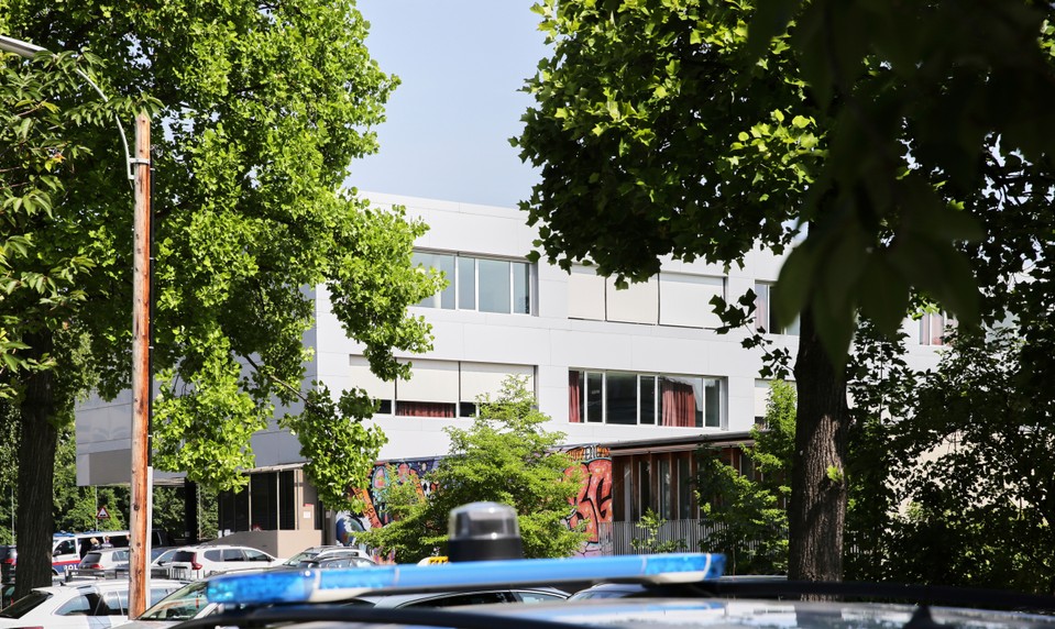 Incident vo Veľkých Kapušanoch: Študent sa mal s nožom v ruke vyhrážať zabitím učiteľovi