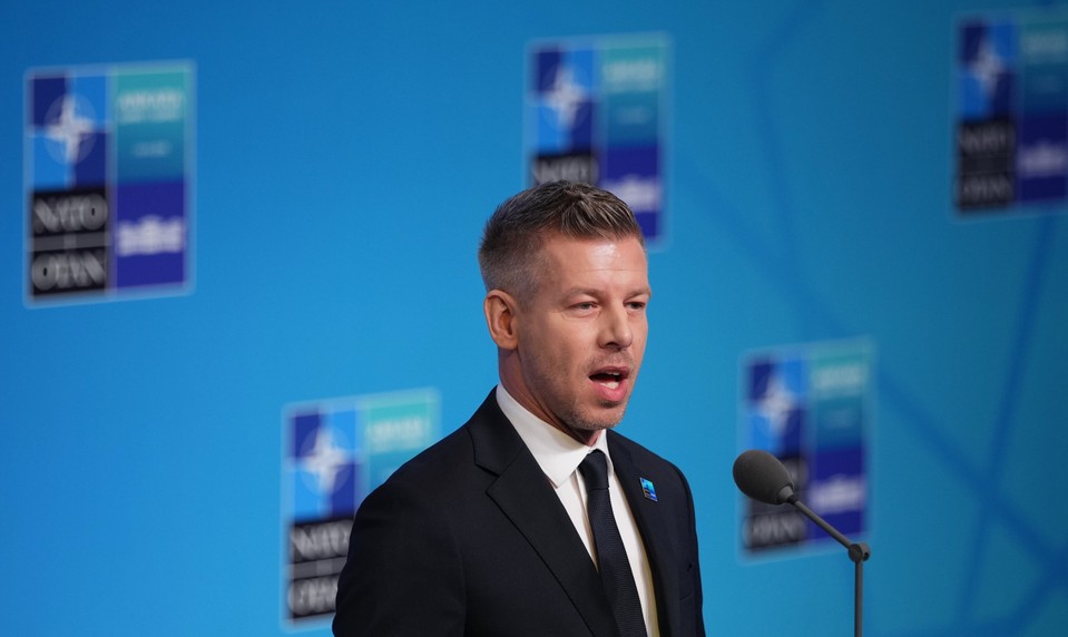 Magyar oznámil stretnutie so Zelenským. Ukrajinu podporí humanitárne, zbrane však odmieta