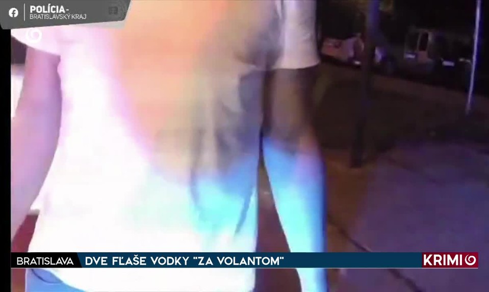 DVE FĽAŠE VODKY "ZA VOLANTOM"