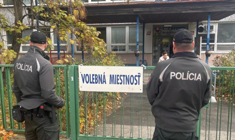 ONLINE: Polícia zadržala osobu pre podozrenie z volebnej korupcie, preverila desiatky podnetov