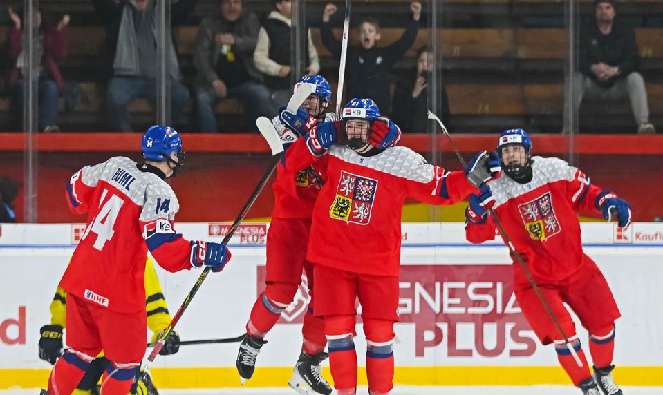 Česi otvorili skóre, nad Švédmi vedú 2:1