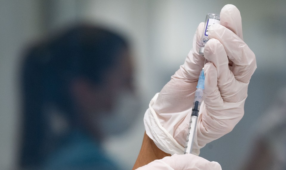 Slovensko bojuje s nedostatkom vakcín proti chrípke. Medzi pacientami stúpol záujem