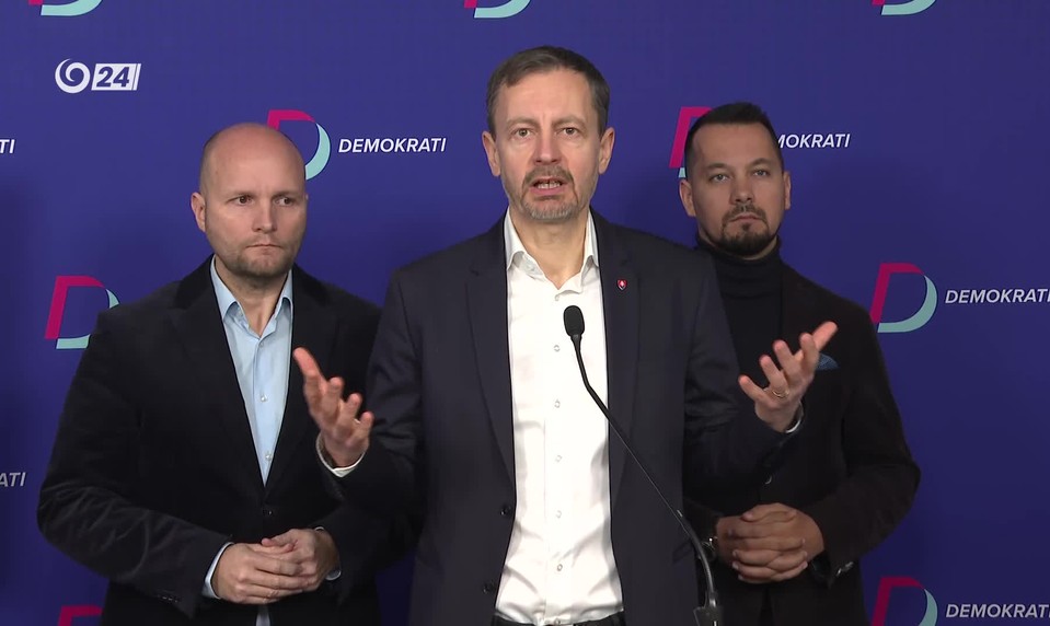 Demokrati vyzývajú Fica, aby zrušil cestu do USA. Hovoria o porušení medzinárodného práva