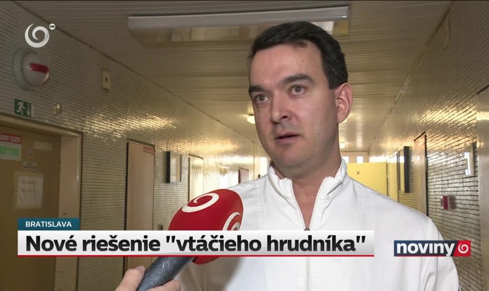 Nové riešenie "vtáčieho hrudníka"