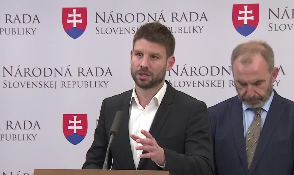 Tlačová beseda PS k podpisu zmluvy