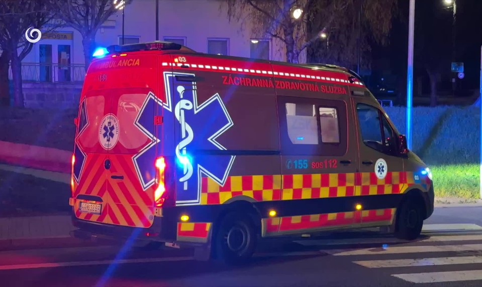 Auto zrazilo tri tínedžerky: Vodič sa ponáhľal so psom k veterinárovi