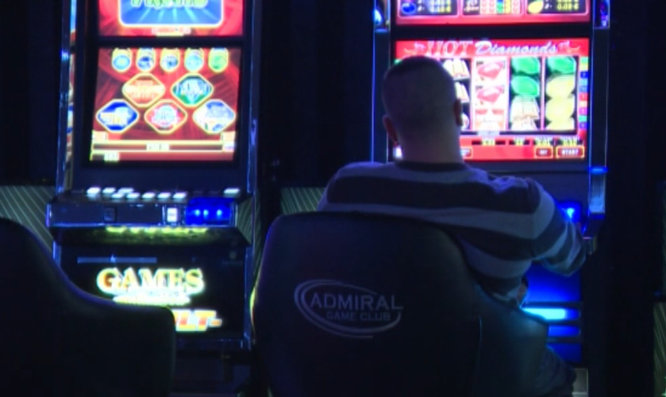 Poslanci definitívne schválili novelu zákona o hazardných hrách