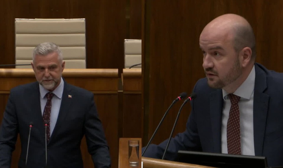 Hádka v NRSR pre petičné hárky pokračuje. Gašpar sa dostal do výmeny s Dubécim