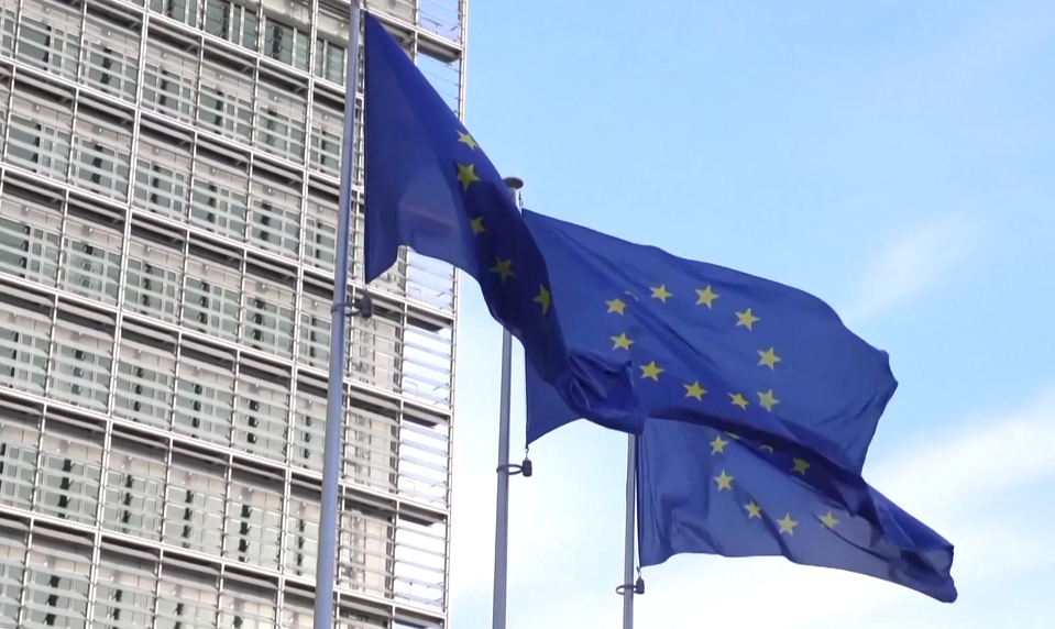 Európsky priemysel stráca dych, brzdia ho energie aj regulácie