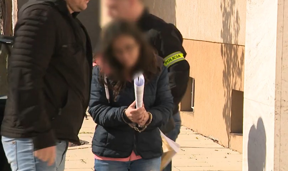 Šokujúci prípad zneužívania dievčatka má pokračovanie: Do väzby putovala aj matka
