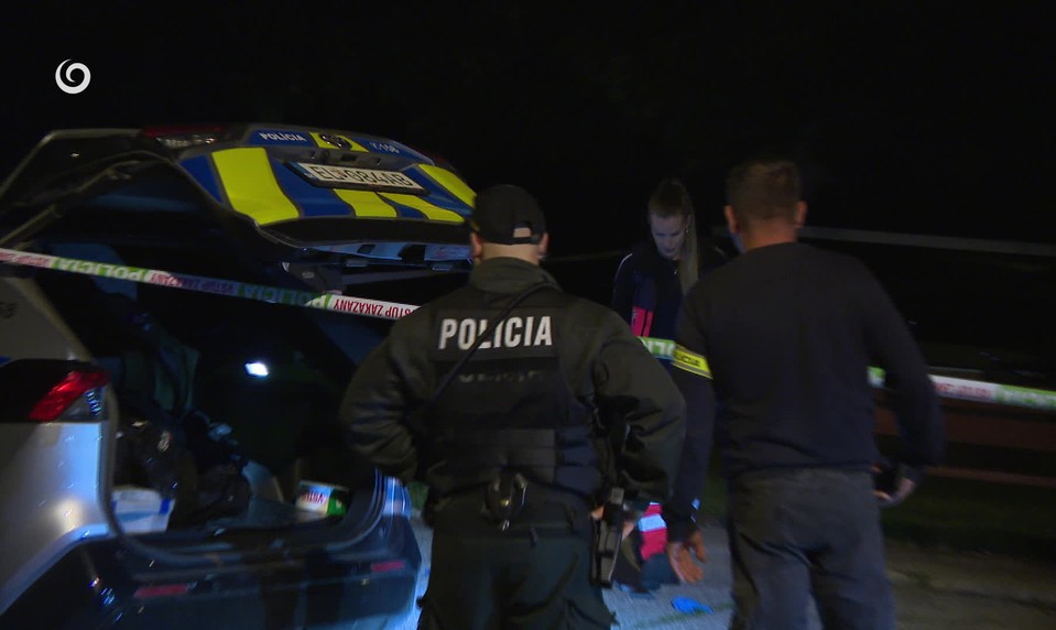 V Dúbravke dobodali muža pred bytovkou. Páchateľa na úteku zadržala polícia