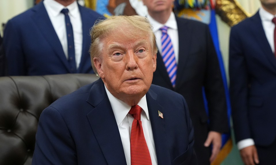 Trump reaguje na útoky na ruské rafinérie: Táto nekonečná vojna sa musí skončiť