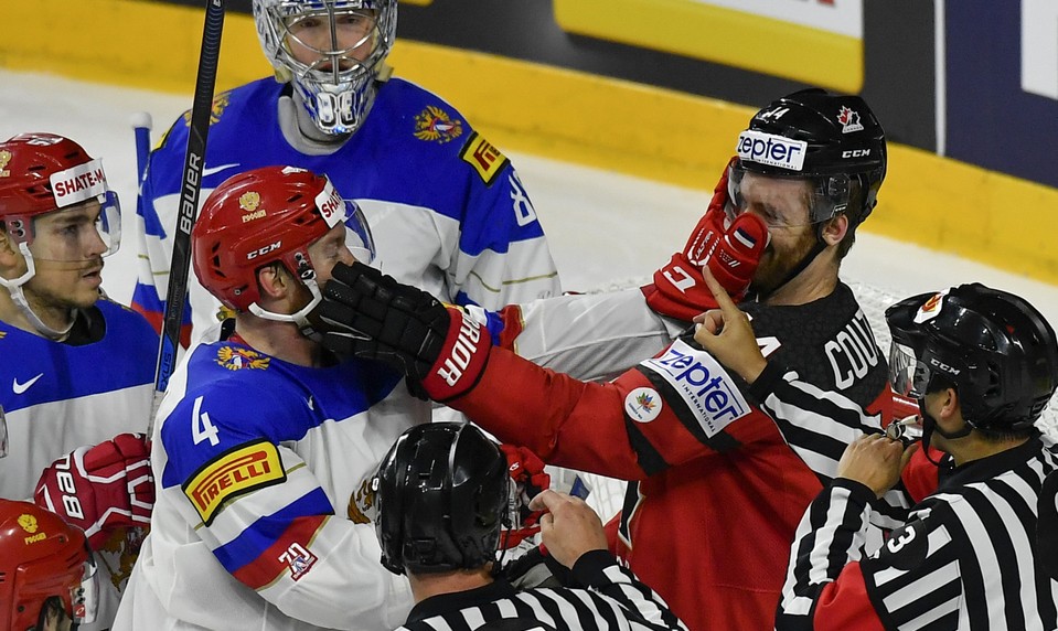 Kanada otočila zápas s Ruskom štyrmi gólmi v tretej tretine