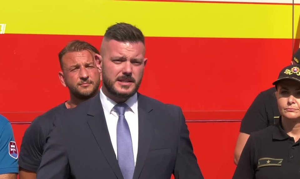 Tlačová beseda ministra vnútra k národnému cvičeniu "Tiene v oblakoch"