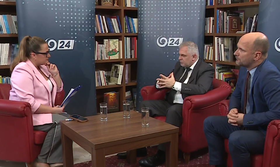 Analýzy 24: EK môže zastaviť financie z Plánu obnovy, tvrdí Grendel o transformácii ÚOO