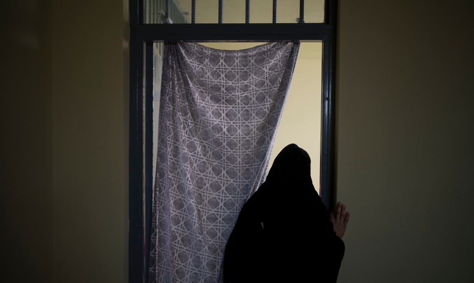 Taliban zatýka ženy za odhalené ruky a nohy. V krajine vypukli protesty, padli aj obete