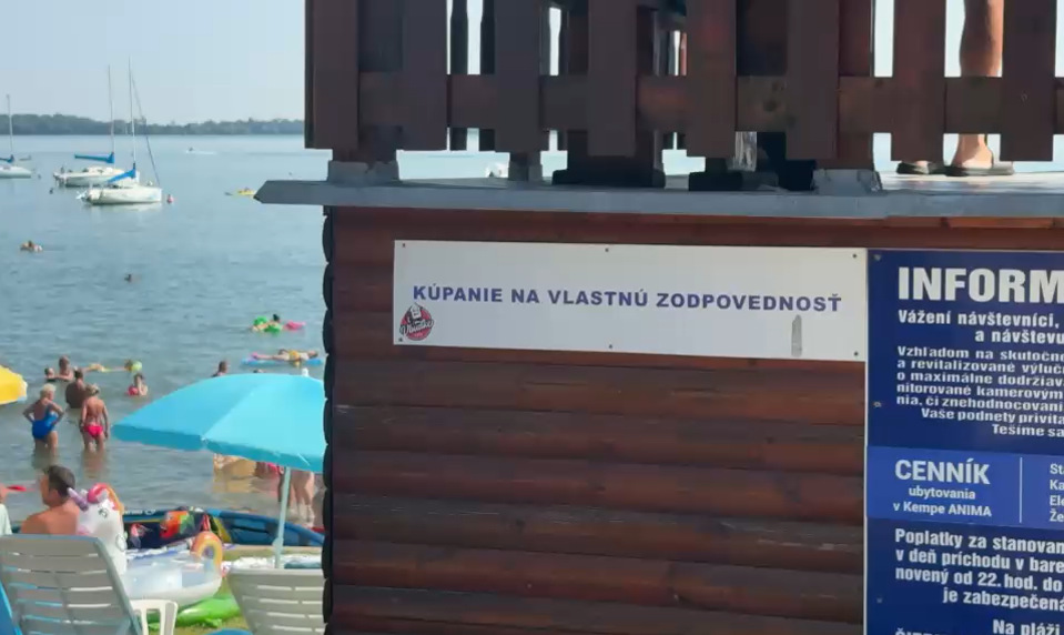 Zmizol pod hladinou pred očami kamarátov: Tínedžer zomrel po kúpaní na Zemplínskej šírave