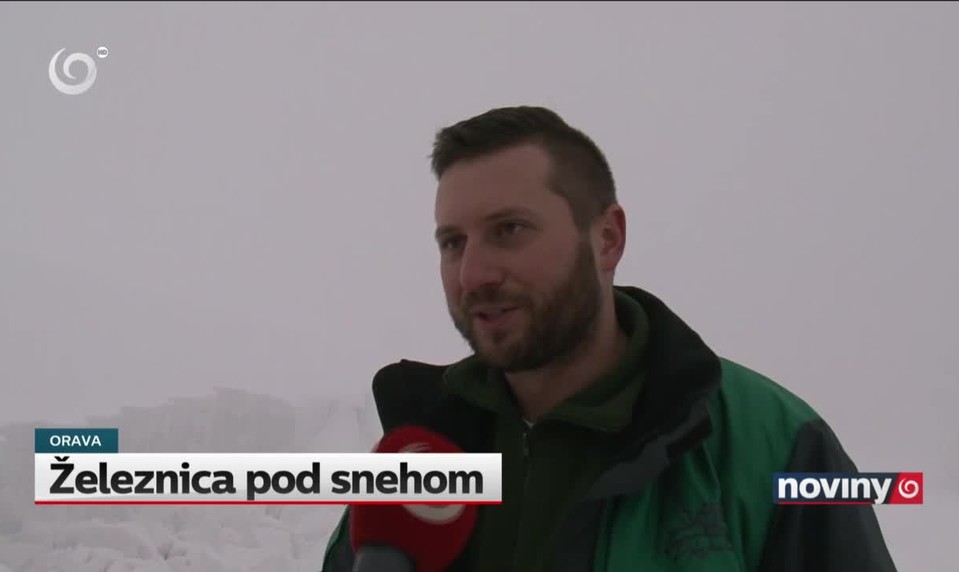 Železnica pod snehom