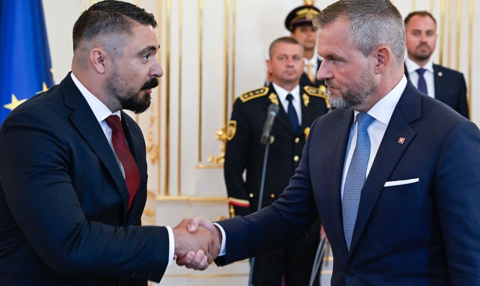 SaS kritizuje Gašpara pre nehodu aj správu o „prevrate“. Žiada zásah prezidenta