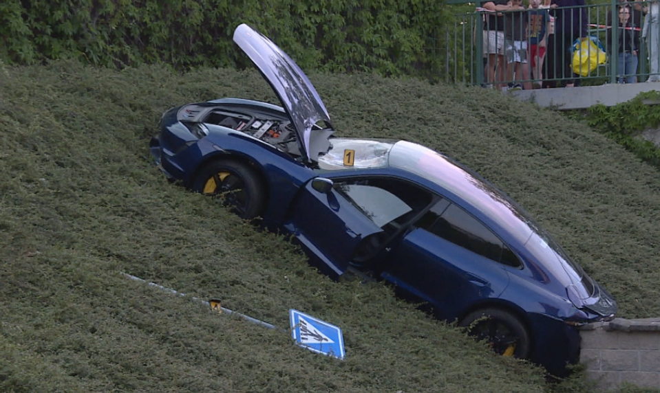 Zrazil matku s kočíkom, vyviazol s podmienkou. Vodič tvrdí, že pre kašeľ upadol do bezvedomia