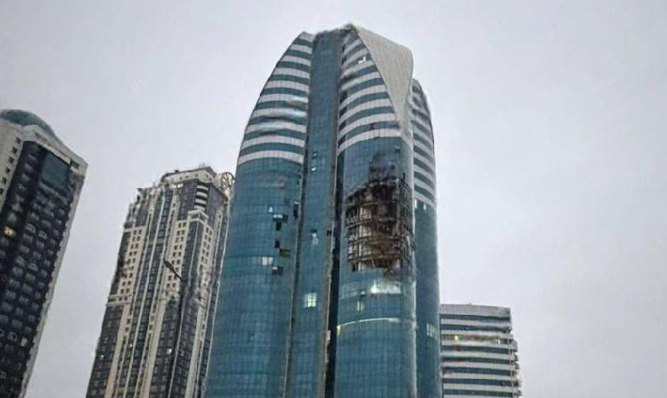 Ukrajinci zasiahli dronom mrakodrap bezpečnostnej rady v Čečensku