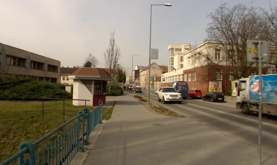 Trnavský policajt pod vplyvom alkoholu havaroval. Tvrdil, že nešoféroval