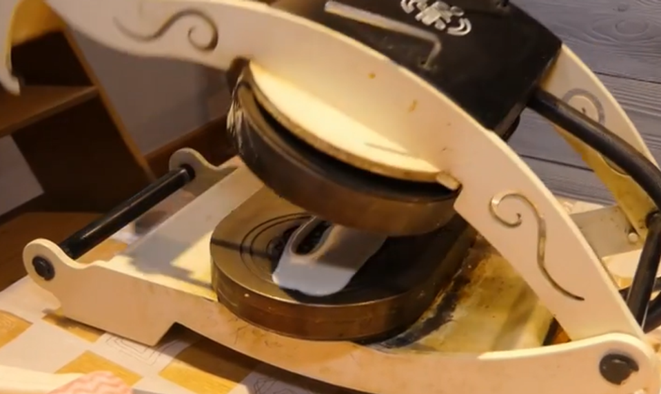 Vianočné oblátky v Čičmanoch: Voňavá a neodmysliteľná súčasť štedrovečerného stola