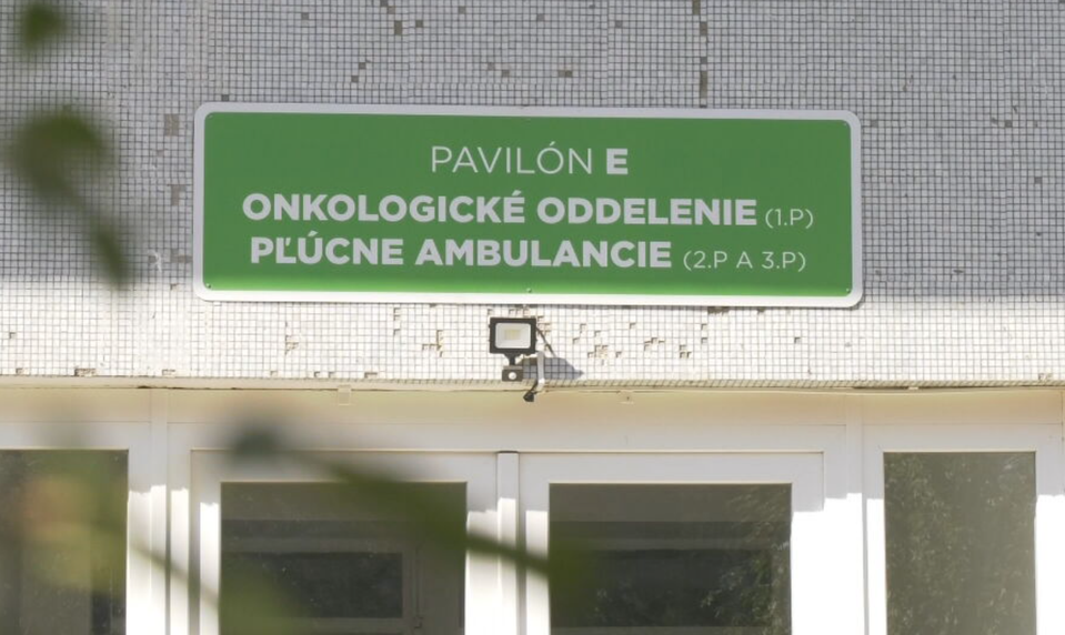 Lekári odišli a náhradu nenašli. Trebišov prišiel o onkologické pracovisko