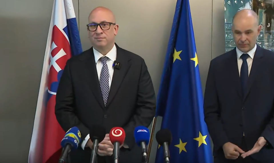 Tlačová beseda ministra Ráža: Letný letový poriadok