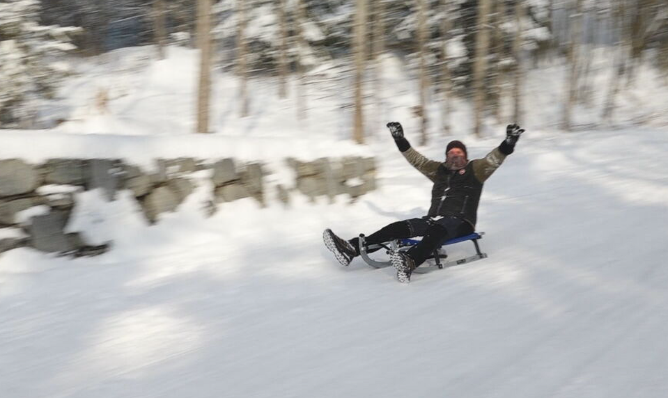 Sánky, lyže aj turistika. Tatry v zime prinášajú radosť aj riziká