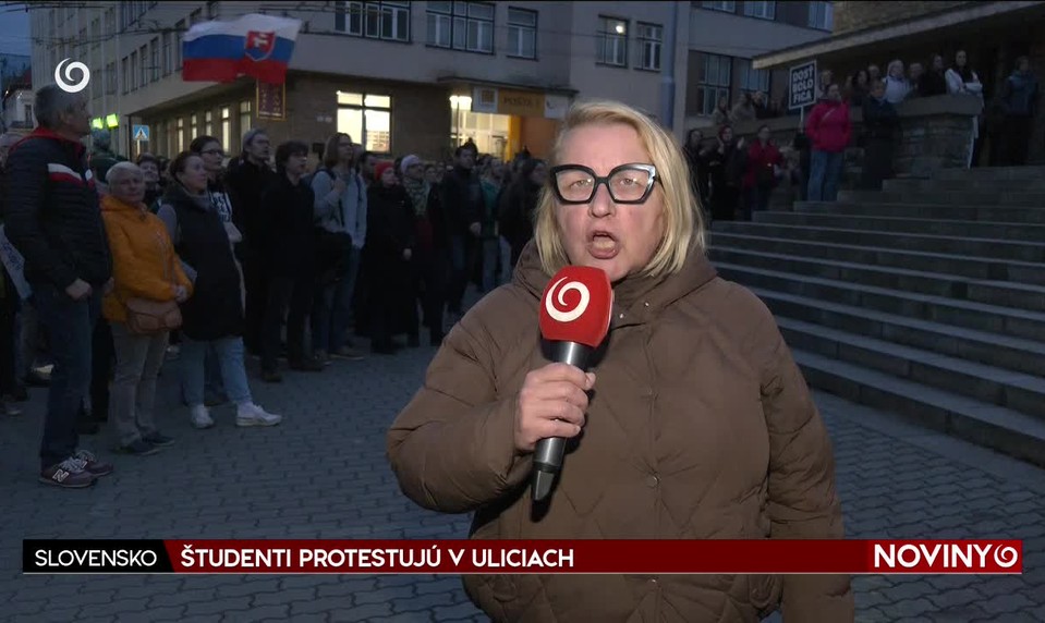 ŠTUDENTI PROTESTUJÚ V ULICIACH