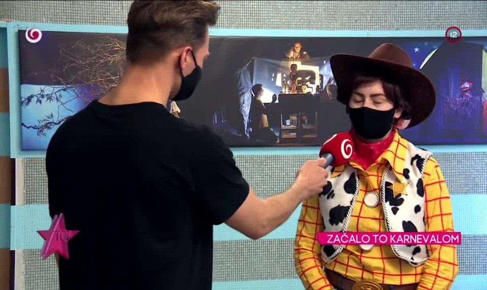 ZAČALO TO KARNEVALOM