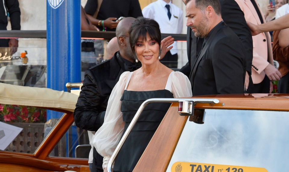 TOTO je ON! Kris Jenner ukázala muža, ktorý jej ubral 30 rokov za 100-tisíc