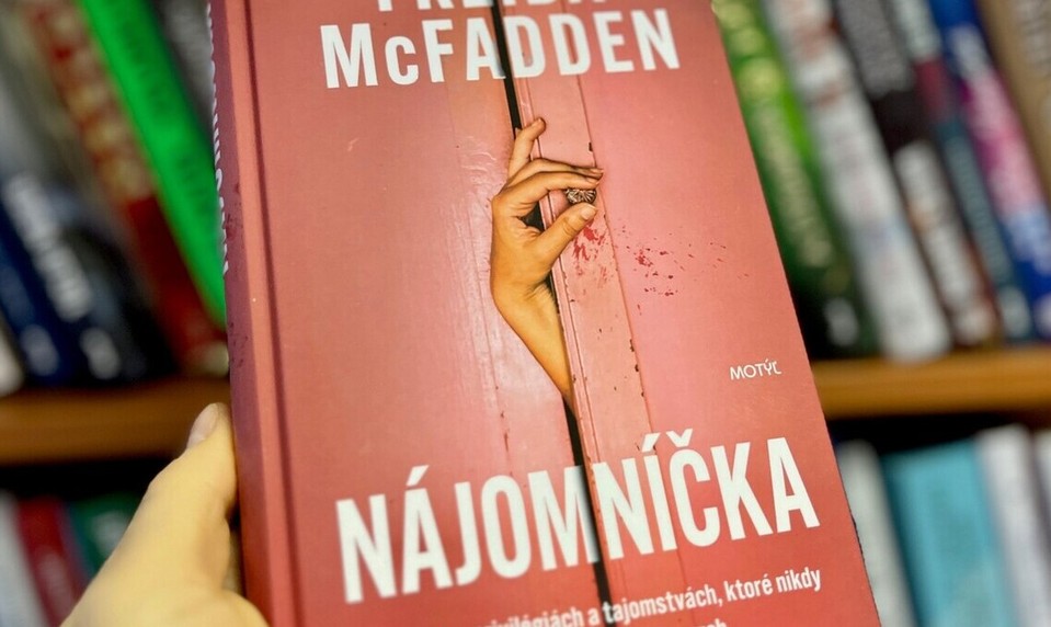 Freida McFadden opäť servíruje triler, ktorý vás dostane do pasce