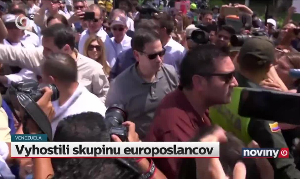 Vyhostili skupinu europoslancov