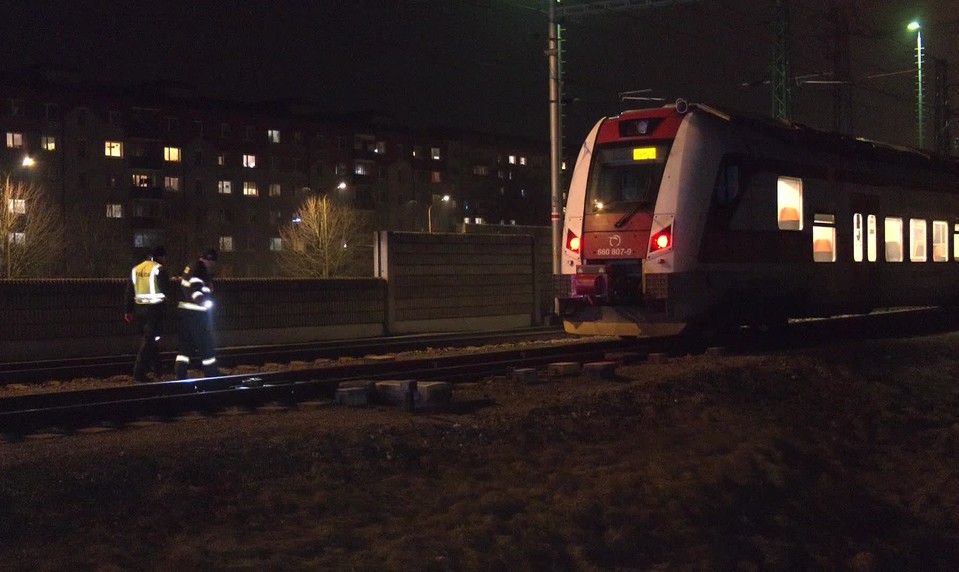 Nešťastie na trati: 39-ročného muža z Kysúc zrazil osobný vlak
