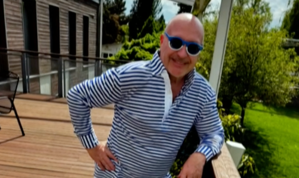 Doma je hviezda, v zahraničí brigádnik?! Michal David je hodinový manžel!