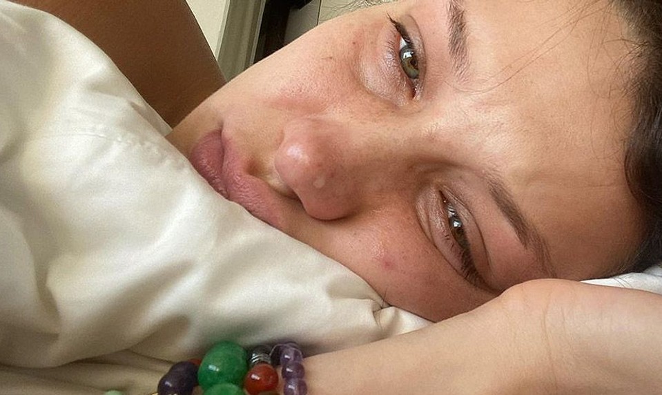 Hviezdna kráska bojuje s následkami vážnej choroby! Jej rodina má vážne obavy!