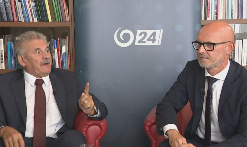 Analýzy 24: „Všetko zaplatili ľudia.“ Gröhling kritizoval konsolidáciu, Richter jeho slová odmietol