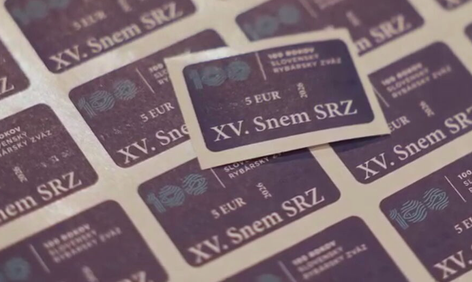 Oslavy za pol milióna zaplatia rybári? Päťeurová známka rozdelila zväz