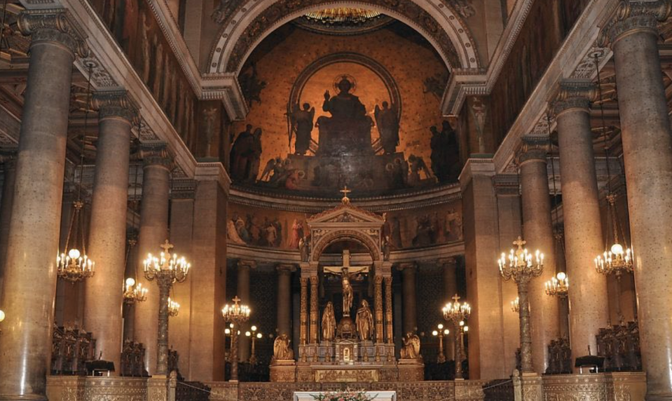 Zlodeji ukradli z parížskeho kostola relikviu neoceniteľnej hodnoty