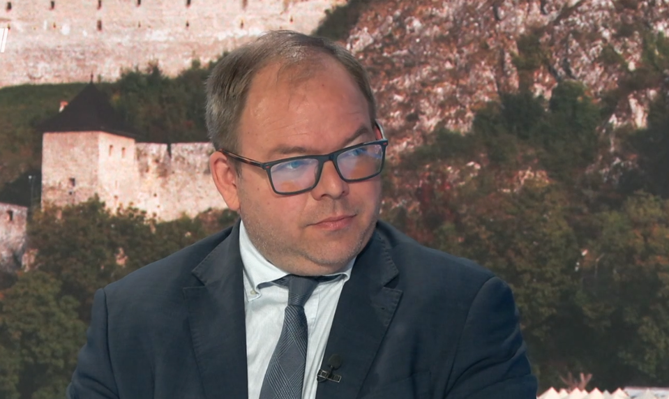 Štúdio 24: Už to bol väčší politický súboj, hovorí Hřích o debate kandidátov na župana NSK