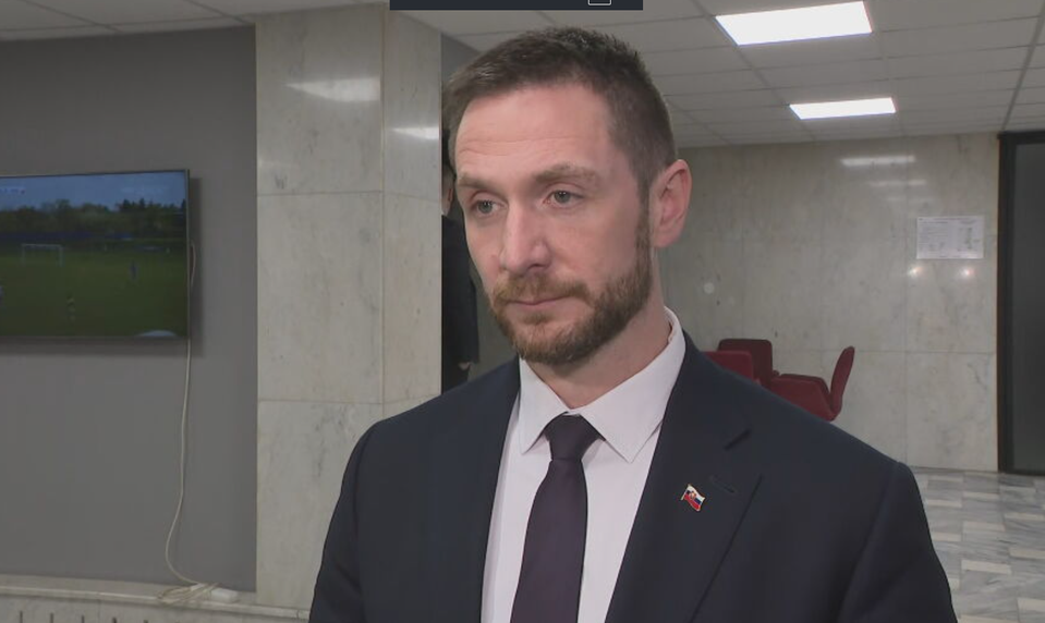 Europoslanec Milan Uhrík o aktuálnych témach