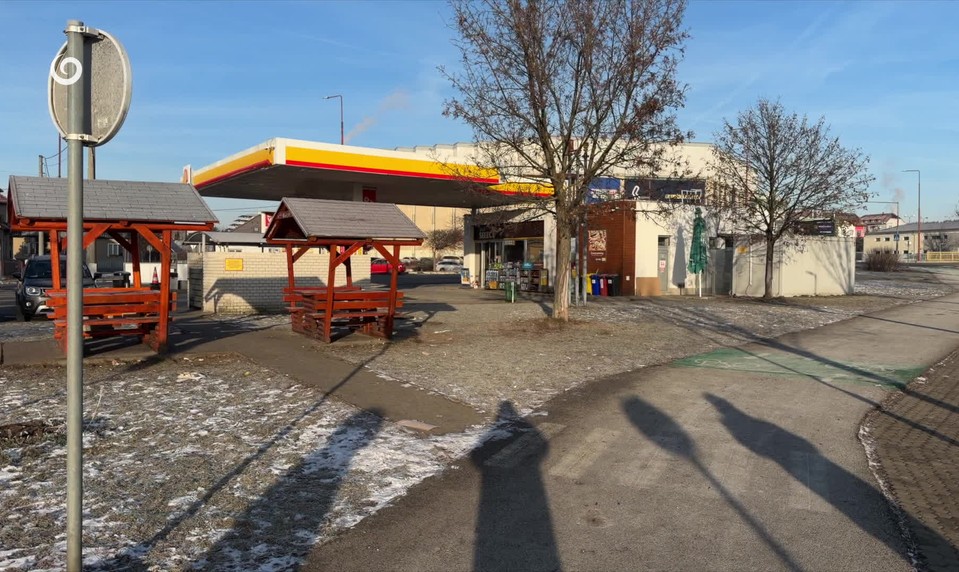 Nočné incidenty pri čerpacej stanici: Bitky mladých pribúdajú