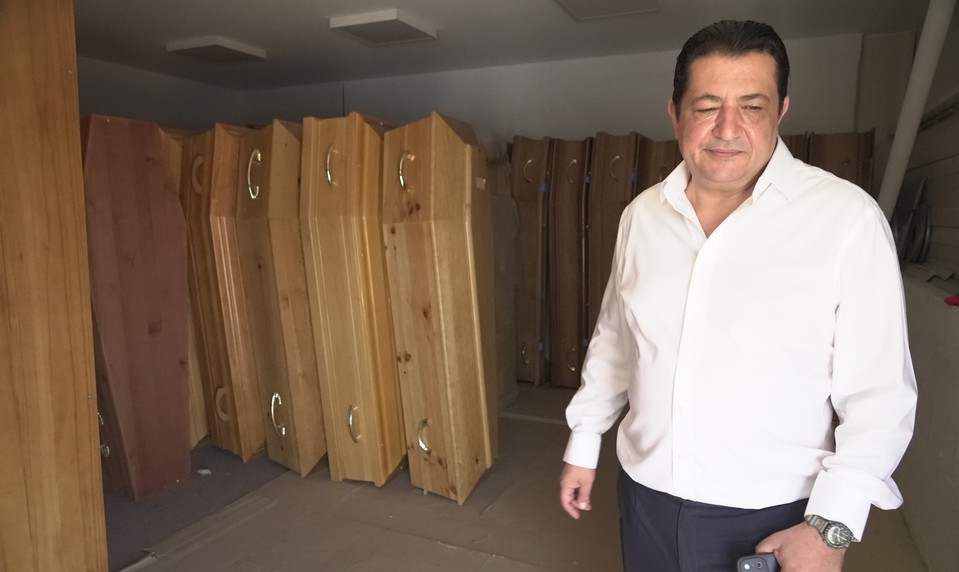 V parížskych márniciach nie je po extrémnej vlne horúčav miesto pre telá zosnulých