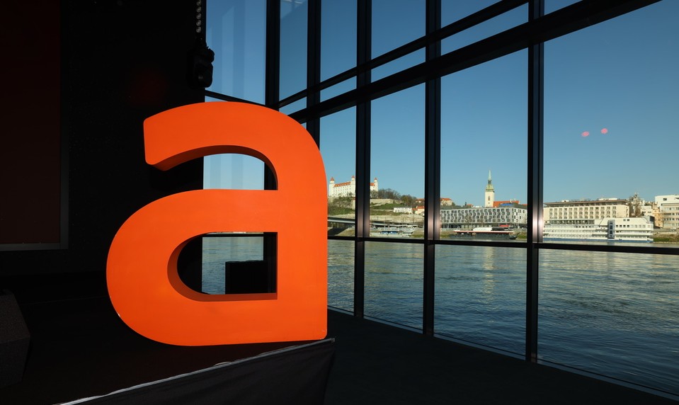 Allegro otvára slovenským firmám cestu k miliónom zákazníkov v stredoeurópskom regióne: spúšťa program 0% provízie na exportné ponuky