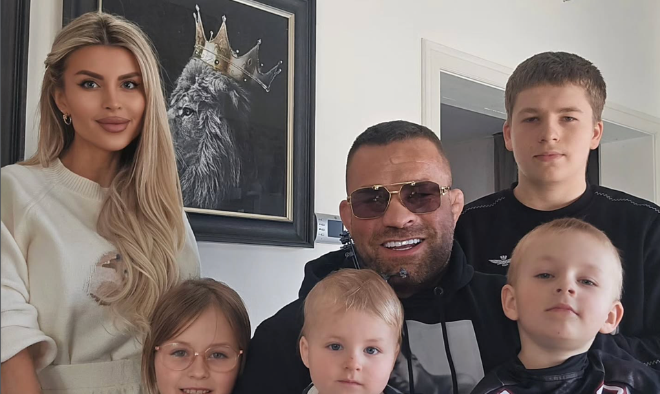 KONIEC idylky Vémolovcov?! Karlos a Lela sa rozišli, ich verzie kto ukončil vzťah sa ale líšia!