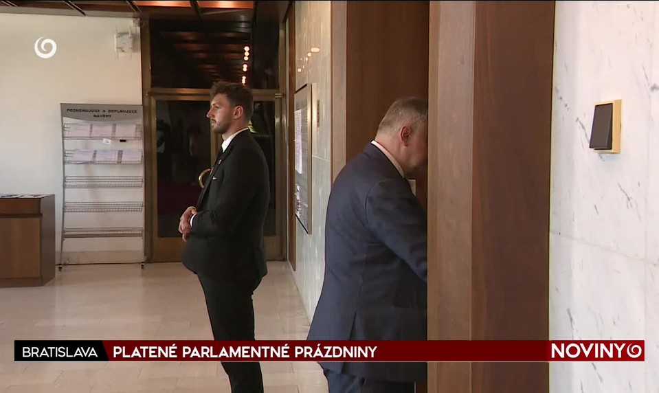 PLATENÉ PARLAMENTNÉ PRÁZDNINY