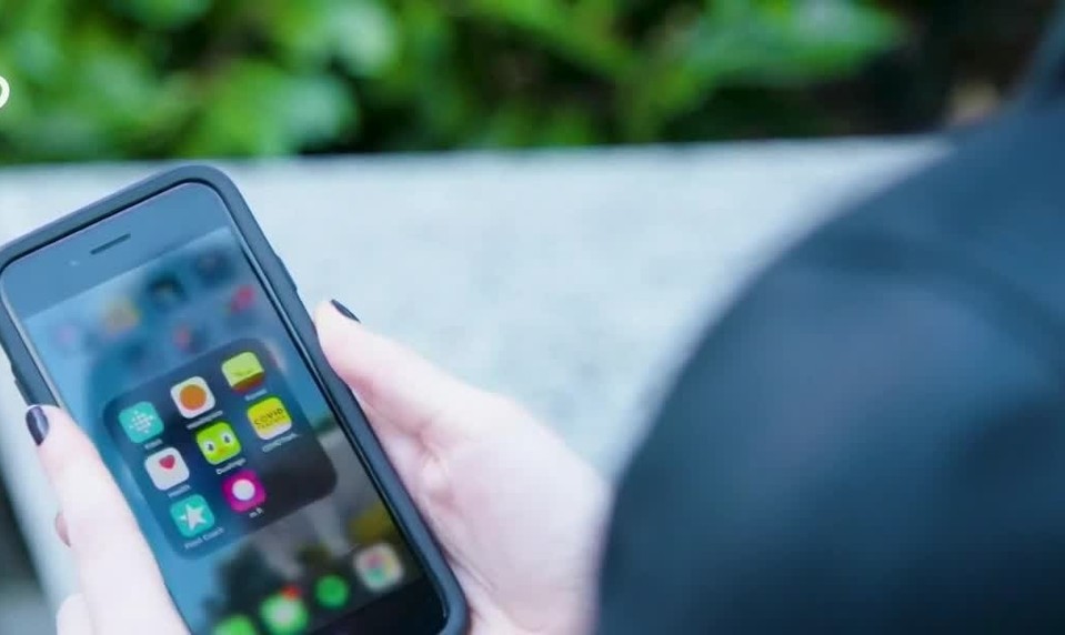 EP podporil výnimku, ktorá umožňuje kontrolu online komunikácie