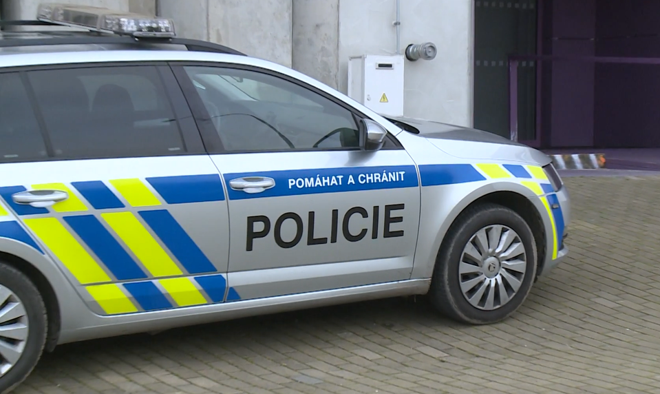 Muž brutálne zbil Ukrajinca. Naštvalo ho, že odmietol jeho pomoc